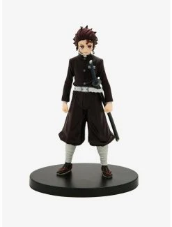 Boxlunch Banpresto Demon Slayer: Kimetsu No Yaiba Tanjiro Kamado Collectible Figure (Version B)