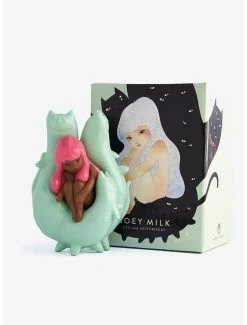 Boxlunch Uyu & Assteriskat Moon Jelly Vinyl Figure